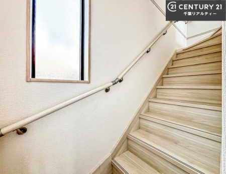 ���̑����� �K�i�͖��邭�萠������Ă��܂��B���q�l�₲�N�z�̕������S���Ă����p�����܂��ˁB
