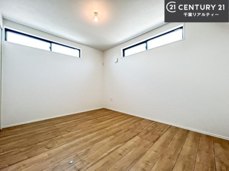 �q������ �|���o�������Ȃ��������́A���q�l�̂������Ƃ��Ă����S�ł��I
���[�X�y�[�X���[�����Ă���̂ŎU�炩�������������T�b�ƕЕt�����܂��I