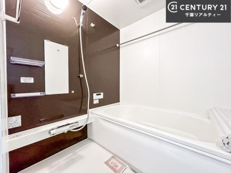 ���� �������������l�̕��͋C�̃o�X���[���́A�����o�Ă��ăo�X�^�C�����[���I
���d���撣���Ă��邲�J���ɂ��D�݂̓����̓����܂����āA�y����ł݂Ă͂������ł��傤���H