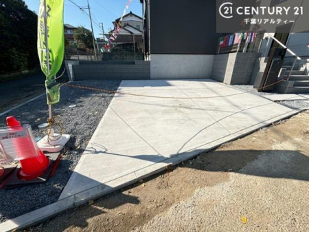 ���ԏ� ���ԃX�y�[�X��3�䕪����܂��I�Z�J���h�J�[�͂������A�o�C�N�⎩�]�ԂȂǂ��u���ꏊ�ɍ���܂���B