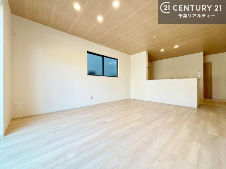 ���r���O �L�X�_�C�j���O�X�y�[�X�I������肨�H���B�΂��������y�������Ԃ��߂����܂��B���X�̔���������܂��I