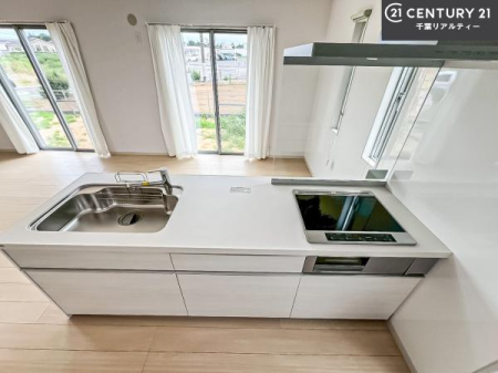 �L�b�`�� ���[�X�y�[�X���L�x�ŁA�����X�y�[�X���X�b�L���ƕЕt���Ђ�`�����p�ł��܂��I
���K�ɍ�Ƃ��ł��܂��I�����̗���������܂��I