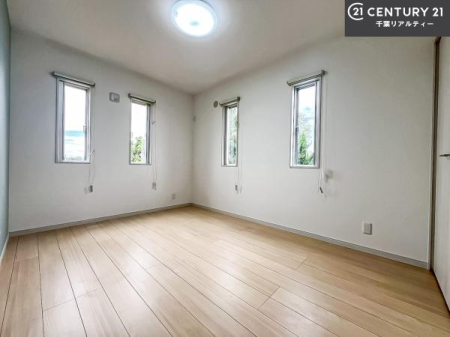 �q������ �|���o�������Ȃ��������́A���q�l�̂������Ƃ��Ă����S�ł��I
���[�X�y�[�X���[�����Ă���̂ŎU�炩�������������T�b�ƕЕt�����܂��I