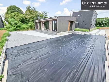 �� ����X�y�[�X���I
�K�[�f�j���O��ƒ�؉����y���߂ăA�E�g�h�A�̎�����������ł��ˁI