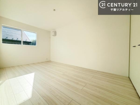 �m�� �V���v���Ƀf�U�C������Ă��邽�߁A�Ƌ��I�т܂���I
���C�ɓ���̉Ƌ��u���Ă��낰���Ԃ���邱�Ƃ��ł��܂��B