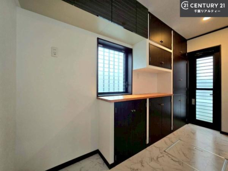 �L�b�`�� ���[�X�y�[�X���L�x�ŁA�����X�y�[�X���X�b�L���ƕЕt���Ђ�`�����p�ł��܂��I
���K�ɍ�Ƃ��ł��܂��I�����̗���������܂��I