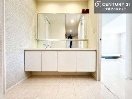 ���ʑ�E���ʏ� �g�Ȃ�𐮂�����ʏ��́A���������厖�ł��I������̐������̂��镵�͋C�����o�I�C�����悭���g�����������܂��B