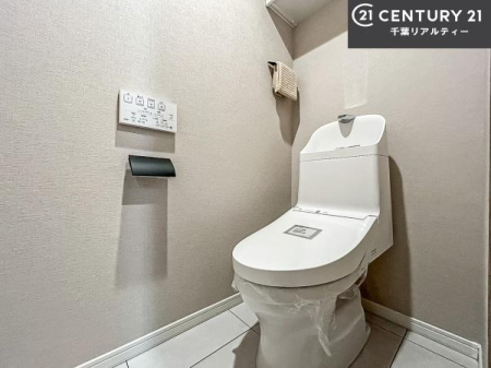 �g�C�� �������֍��ɂ��A�~��͕֍����g�����ł���̂ŗ₽���֍��ɍ��炸�ɍςފ������d�l�ł��I�V���v���ȃJ���[����Ƃ��Ă���̂ŁA������ꂪ���₷���ł��B