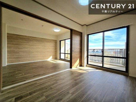 �m�� �o���R�j�[�ɖʂ��Ă���m���ł��B���邭�����肪����A���C����������ł��܂��I���N���āA�O�ɏo�Ĕw�L�т����[�ċz�����ǂ������}������邱�Ƃ��o�������ł��ˁI