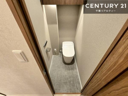 �g�C�� �������֍��ɂ��A�~��͕֍����g�����ł���̂ŗ₽���֍��ɍ��炸�ɍςފ������d�l�ł��I�V���v���ȃJ���[����Ƃ��Ă���̂ŁA������ꂪ���₷���ł��B