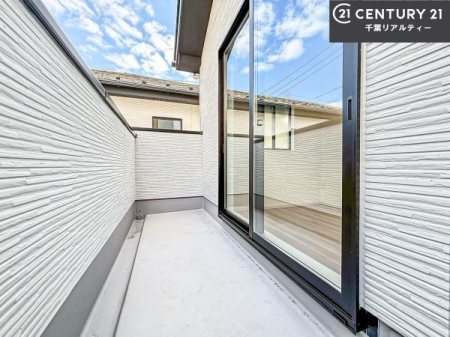 �o���R�j�[ �z������ǍD�ȃo���R�j�[�ł��I���ꂽ���ɂ͐�������n����J���I�Ȏ��Ԃ��y���߂܂��B