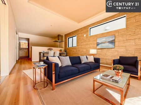 ���r���O �Ƌ��CG�p�[�X�ł��B�D�����z���܂肪���r���O����ł���ċ��S�n�̗ǂ���Ԃ����o���Ă���܂��I
���났�̎��Ԃ��߂����܂��I