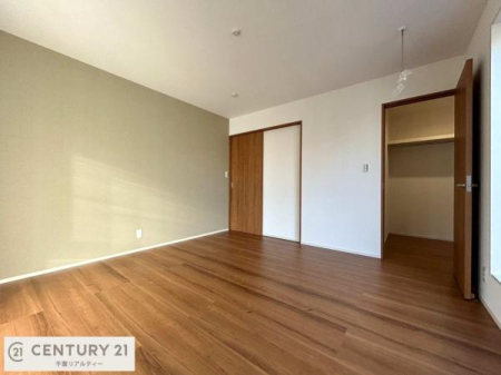 �q������ 2�ʍ̌����m�ۂ������邢�����́A���ʂ����ǂ��A���邭��ϋ��S�n�̗ǂ���ԂƂȂ��Ă���܂��B�����b�N�X���ĉ߂�����S�n�̗ǂ��������ł��I���̖ڊo�߂��X�b�L�����܂��ˁI