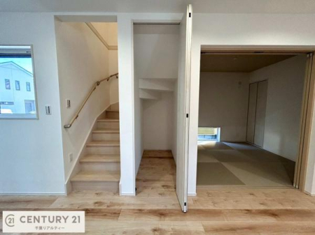 ���̑����� �K�i�͖��邭�萠������Ă��܂��B���q�l�₲�N�z�̕������S���Ă����p�����܂��ˁB

