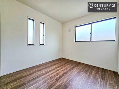 �m�� 2�ʍ̌����m�ۂ������邢�����́A���ʂ����ǂ��A���邭��ϋ��S�n�̗ǂ���ԂƂȂ��Ă���܂��B�����b�N�X���ĉ߂�����S�n�̗ǂ��������ł��I���̖ڊo�߂��X�b�L�����܂��ˁI