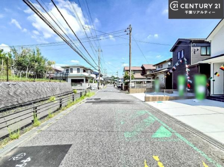 �O�ʓ��H�܂ތ��n�ʐ^ ���ӊ���A���q�l�̂���]�ɍ������������ꏏ�ɂ��ē���v���܂��B�Z��[���A�h�o�C�U�[�ɂ�邲���k������܂��B���Ђ͂��₢���킹�ɑ��Ή����܂��I���҂������܂���I