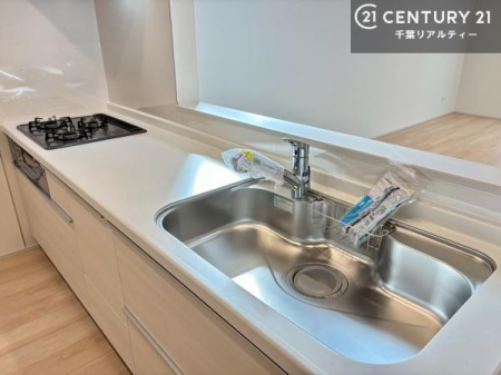 �L�b�`�� ���C�h�ȃV���N�ł��ˁI�������˂ɂ������������₷���Ǝ����y�X�d�l�̃V�X�e���L�b�`���ł��I
�f�U�C�����Ƌ@�\�������˂��L�b�`���Ő�����������܂��ˁI