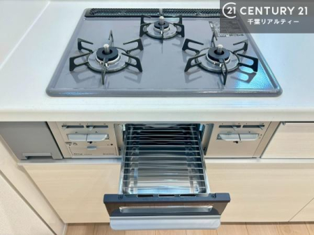 �L�b�`�� �R�����͎O������̂ł������̓����i�s���ł��܂��B
�������O�����t���ł��B�����X�y�[�X���L�X���Ă���׍�Ƃ����₷���I�g�����肪�ǂ��V�X�e���L�b�`���ł��I