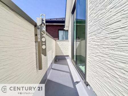 �����\�z�}(����) �z������ǍD�ȃo���R�j�[�ł��I���ꂽ���ɂ͐�������n����J���I�Ȏ��Ԃ��y���߂܂��B
��������̂����󕨂������؂�Ɋ������Ƃ��ł��܂��I�i���d�l�j