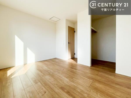 �Q�� �D���������������ޗm���́A���̖ڊo�߂��C�������ǂ������ł��ˁB���������Ԃ��������Ɖ߂������Ƃ��ł��܂��B�D�����F�����̃t���[�����O���ǂ�ȉƋ�ɂ��}�b�`���܂��I