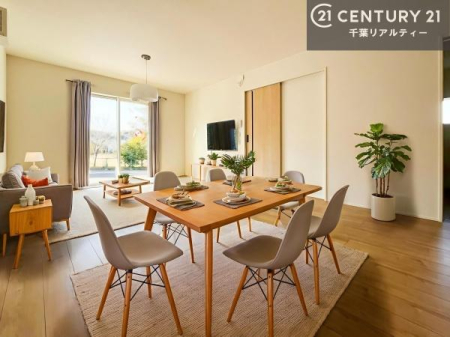 ���r���O �Ƌ��CG�p�[�X�ł��B�S�n�ǂ����r���O�͉Ƒ������R�ƏW�܂�܂��B�Ƒ��c�R�̎��Ԃ����������ł��B���Ƒ��ƁA����w�[���������Ԃ��߂��������ł��ˁB���邭�J���I�ȋ�Ԃł��B