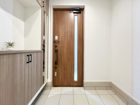 �����\�z�}(����) ���ċA���Ă��Ă��A�������܁I�����������Ȃ�A�D�����}������Ă�����ԂɂȂ��Ă��܂��B
���邭��������錺�ւł��I�i���d�l�j