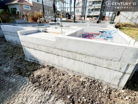 ���̑����n ���݌��z���B������͖��邭�J���I�ȃ��r���O��ŐV�ݔ��̃L�b�`���Ȃǉ��K�ȋ�Ԃ��L����܂��B�����������炱���g�V������炵�h�ւ̊��҂����܂�Z�܂��B�����������Ȃ����z���̗l�q���K���ł��B