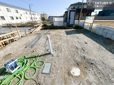 ���ԏ� ���ԃX�y�[�X��2�䕪����܂��I�Z�J���h�J�[�͂������A�o�C�N�⎩�]�ԂȂǂ��u���ꏊ�ɍ���܂���B