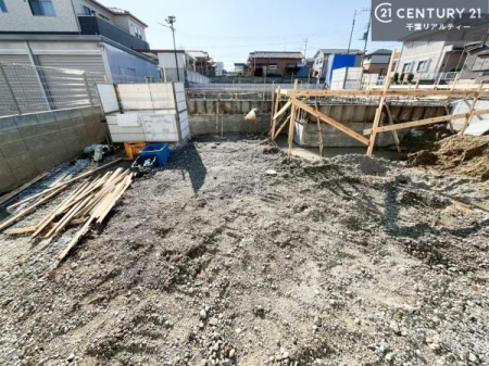 ���ԏ� ���ԃX�y�[�X��2�䕪����܂��I�Z�J���h�J�[�͂������A�o�C�N�⎩�]�ԂȂǂ��u���ꏊ�ɍ���܂���B