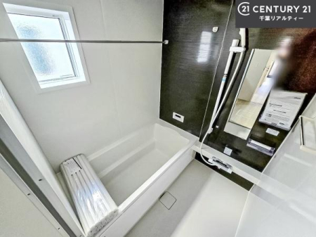 ���� �������������l�̕��͋C�̃o�X���[���́A�V�b�N�ȃf�U�C���Ńo�X�^�C�����[���I
���d���撣���Ă��邲�J���ɂ��D�݂̓����̓����܂����āA�y����ł݂Ă͂������ł��傤���H