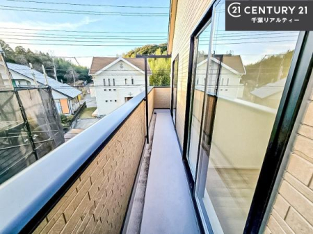 �o���R�j�[ �z������ǍD�ȃo���R�j�[�ł��I���ꂽ���ɂ͐�������n����J���I�Ȏ��Ԃ��y���߂܂��B
