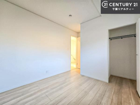 ���r���O�ȊO�̋��� �V���v���Ƀf�U�C������Ă��邽�߁A�Ƌ��I�т܂���I
���C�ɓ���̉Ƌ��u���Ă��낰���Ԃ���邱�Ƃ��ł��܂��B