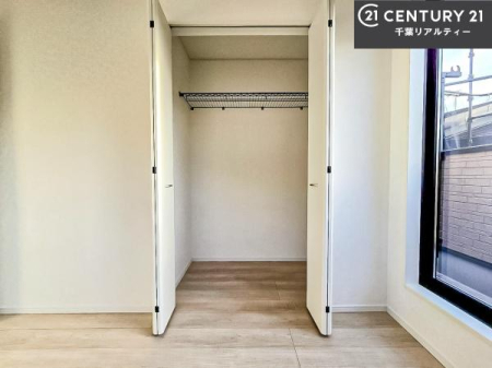 ���[ �����Ղ�̎��[�X�y�[�X�ŁA��炵���������萮���Z�܂��B�Ƒ��̉ו������ꂢ�ɕЕt���A���������K�ɉ߂����܂��B