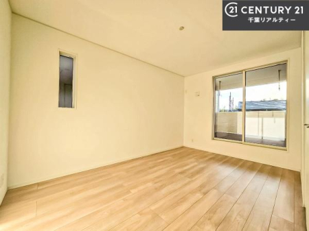 �m�� �V���v���Ƀf�U�C������Ă��邽�߁A�Ƌ��I�т܂���I
���C�ɓ���̉Ƌ��u���Ă��낰���Ԃ���邱�Ƃ��ł��܂��B