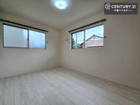 �m�� 2�ʍ̌����m�ۂ������邢�����́A���ʂ����ǂ��A���邭��ϋ��S�n�̗ǂ���ԂƂȂ��Ă���܂��B�����b�N�X���ĉ߂�����S�n�̗ǂ��������ł��I���̖ڊo�߂��X�b�L�����܂��ˁI