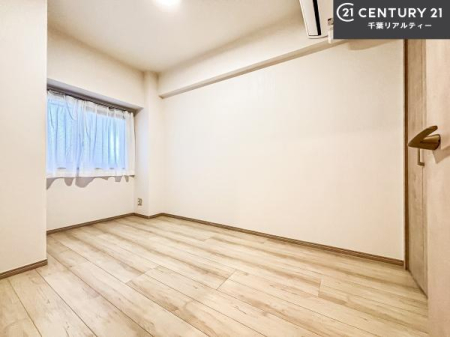 ���r���O�ȊO�̋��� �V���v���Ƀf�U�C������Ă��邽�߁A�Ƌ��I�т܂���I
���C�ɓ���̉Ƌ��u���Ă��낰���Ԃ���邱�Ƃ��ł��܂��B