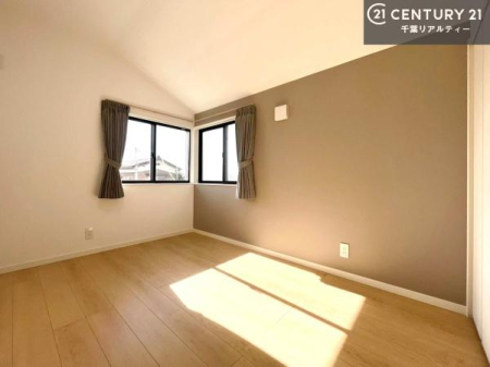 �m�� 2�ʍ̌����m�ۂ������邢�����́A���ʂ����ǂ��A���邭��ϋ��S�n�̗ǂ���ԂƂȂ��Ă���܂��B�����b�N�X���ĉ߂�����S�n�̗ǂ��������ł��I���̖ڊo�߂��X�b�L�����܂��ˁI