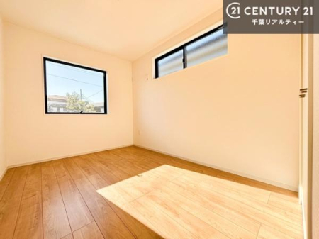 ���r���O�ȊO�̋��� �����Ղ���������������ގl���̗m���I������Ɩ��邳�����˔��������͓I��ԂŁA�v���C�x�[�g���Ԃ�L�Ӌ`�ɉ߂����܂��I