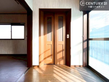 ���̑� �����ɃG���x�[�^�[����������Ă���Ԃ����ł����S���Đ������ł��܂��I