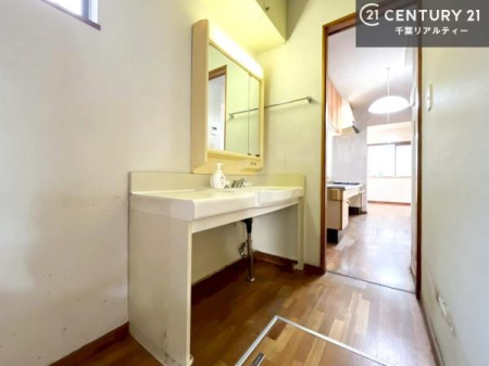 ���ʑ�E���ʏ� ���ʑ�́A�L�X���Ă���̂Œ��̐g�x�x�̍ې��ʑ�̎�荇���ɂȂ炸�]�T�������Đg�x�x���o���܂��I