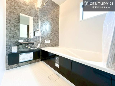 ���� �������������l�̕��͋C�̃o�X���[���́A�����o�Ă��ăo�X�^�C�����[���I
���d���撣���Ă��邲�J���ɂ��D�݂̓����̓����܂����āA�y����ł݂Ă͂������ł��傤���H