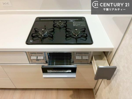 �L�b�`�� �R�����͎O������̂ł������̓����i�s���ł��܂��B
�������O�����t���ł��B�����X�y�[�X���L�X���Ă���׍�Ƃ����₷���I�g�����肪�ǂ��V�X�e���L�b�`���ł��I