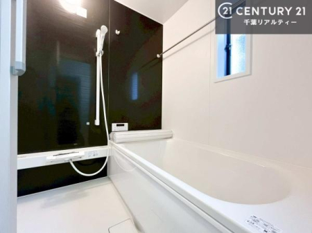 ���� �������������l�̕��͋C�̃o�X���[���́A�����o�Ă��ăo�X�^�C�����[���I
���d���撣���Ă��邲�J���ɂ��D�݂̓����̓����܂����āA�y����ł݂Ă͂������ł��傤���H