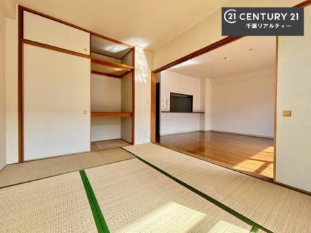 �a�� �^�^�~�̍��肪���炬��^����A�����b�N�X��ԁB�����傫���J�����̂���a���ƂȂ��Ă���܂��B���{�l�̐S������u�a�v�̋�ԁB�䑐�̍���Y����Ԃ͖����̂ЂƎ������o���Ă���܂��I