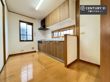 �L�b�`�� �Ǖt�L�b�`���́A�W�����č�ƂɎ��|����܂��I��Ƃ̓������N���N�I
�����̗��������肻���ł��ˁI���[�X�y�[�X���L�x�ŁA�����X�y�[�X���X�b�L���ƕЕt���Ђ�`�����p�ł��܂��I