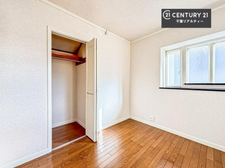 �m�� ���[�X�y�[�X�����Ă��܂��I�������X�b�L�����ڂ��鎖���ł��܂��ˁB
�Ƌ��I�΂Ȃ��V���v���ȃf�U�C���ׁ̈A�Ƌ��I�΂����C�ɓ���̋�ԍ�肪�ł������ł��ˁB