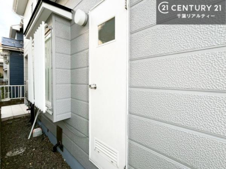 ���̑����n �L�b�`�����ɂ́A��������t���Ă��܂��I���܂����S�~���ꎞ�I�ɊO�֏o���Ă������Ƃ��o����̂�
���ȏL���𗭂ߍ��܂��q���I�I�I