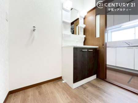 ���ʑ�E���ʏ� �g�Ȃ�𐮂�����ʏ��́A���������厖�ł��I������̐������̂��镵�͋C�����o�I�C�����悭���g�����������܂��B