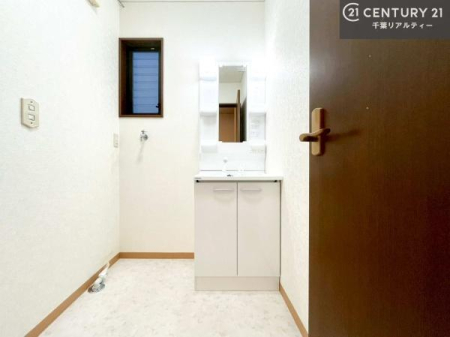 ���ʑ�E���ʏ� �g�Ȃ�𐮂�����ʏ��́A���������厖�ł��I������̐������̂��镵�͋C�����o�I�C�����悭���g�����������܂��B