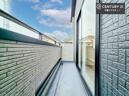 �o���R�j�[ �z������ǍD�ȃo���R�j�[�ł��I���ꂽ���ɂ͐�������n����J���I�Ȏ��Ԃ��y���߂܂��B
